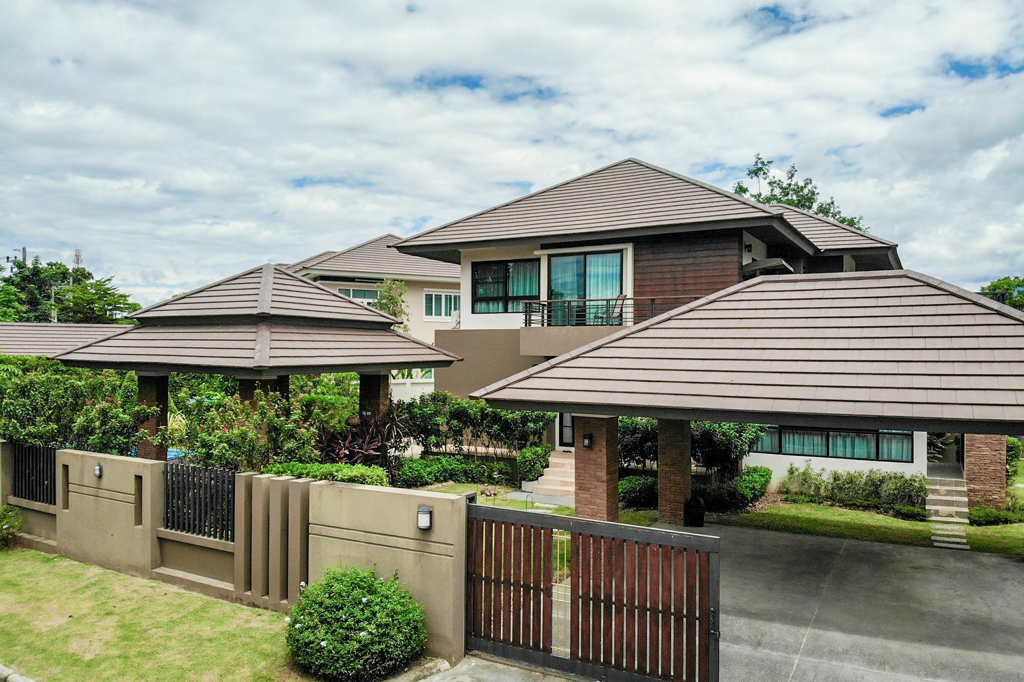 Moin 1617 Luxury Double-Pool Villa Chiang Mai Exterior foto